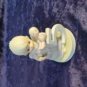 Lefton Birthday Girl Figurine  Age 5 The Christopher Collection 1982